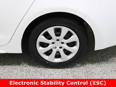Certified 2024 Toyota Corolla LE image 10