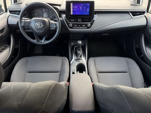 Used 2024 Toyota Corolla LE FWD image 11