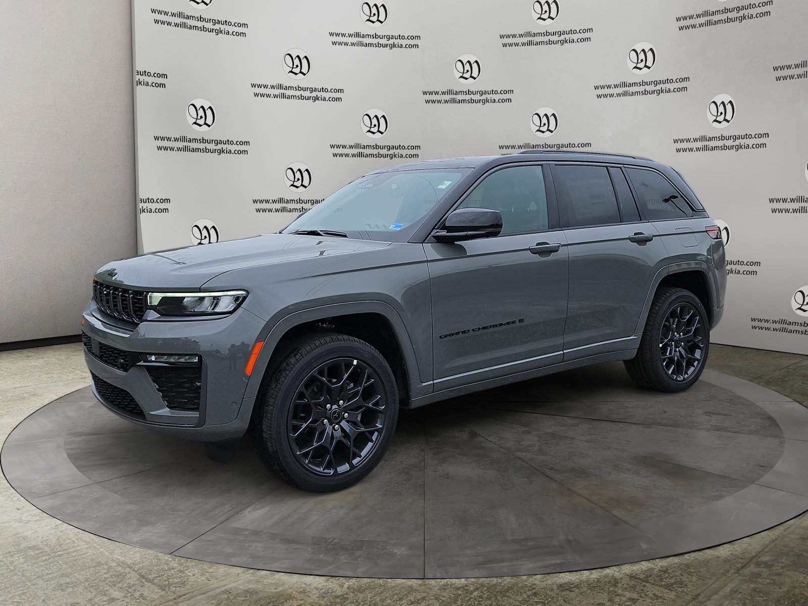 New 2027 Jeep Grand Cherokee Summit w/ Adv Protech Group IV AWD/4WD image 1