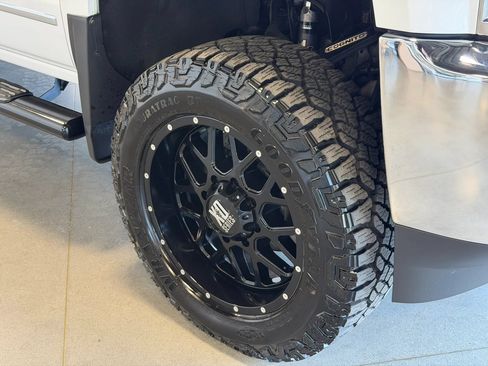 Used 2016 Chevrolet Silverado 2500 LTZ w/ Duramax Plus Package AWD/4WD image 9