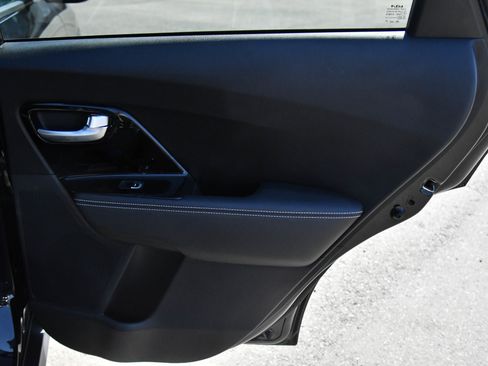 Used 2022 Kia Niro EX FWD image 39
