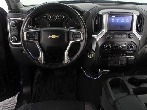 Used 2021 Chevrolet Silverado 1500 LT image 10