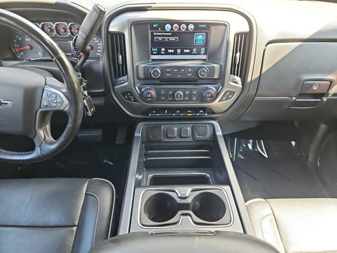 Used 2018 Chevrolet Silverado 1500 High Country AWD/4WD image 11
