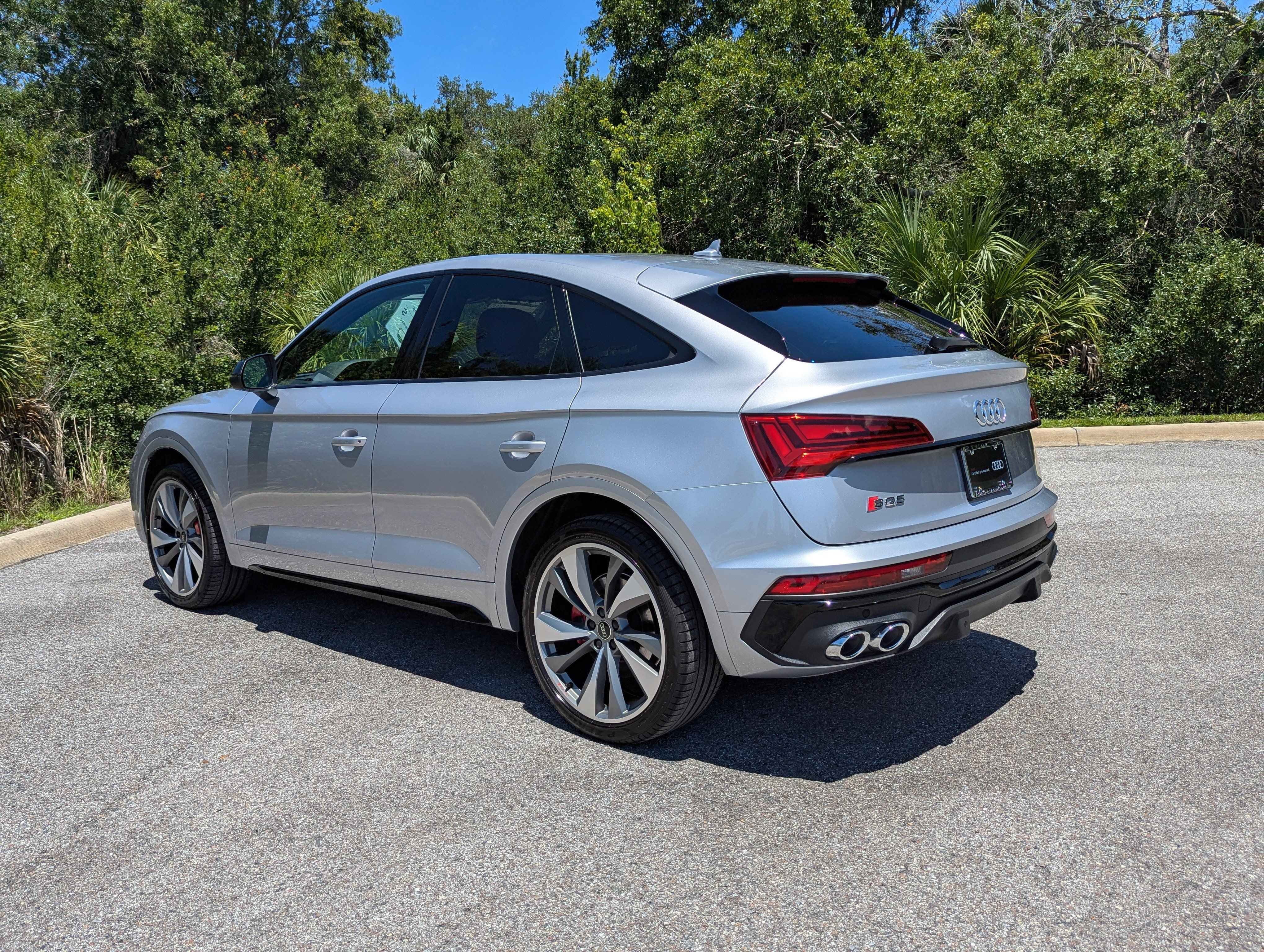 Certified 2024 Audi SQ5 Premium Plus AWD/4WD image 5
