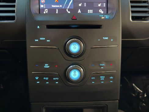 Certified 2019 Ford Flex SEL w/ Equipment Group 202A image 23