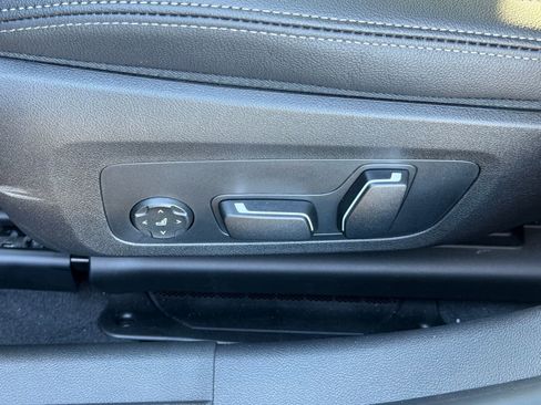 New 2026 BMW 330i Sedan image 18