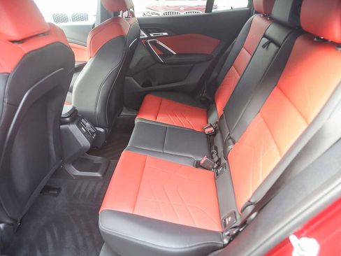 Used 2025 BMW X2 xDrive28i w/ Premium Package image 14