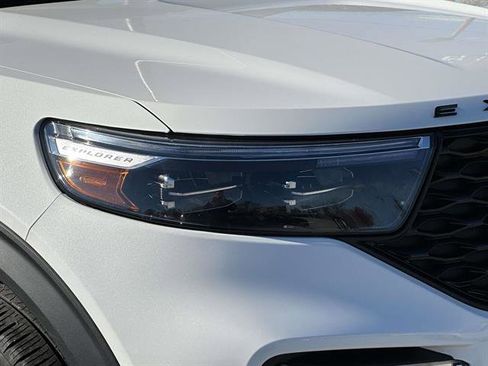 Used 2022 Ford Explorer ST w/ Equipment Group 401A image 8