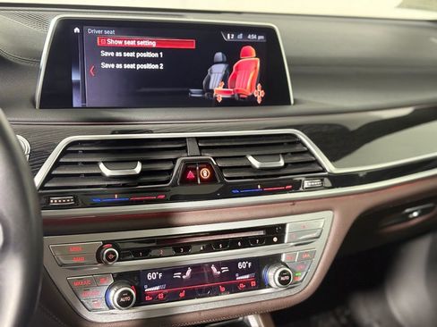 Used 2018 BMW 750i xDrive AWD/4WD image 13
