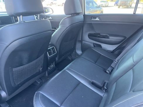 Used 2020 Kia Sportage EX image 27