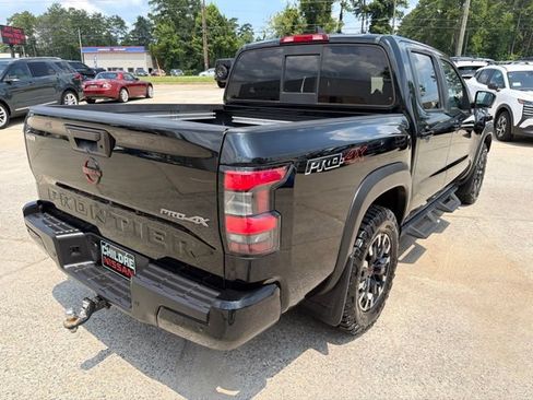 Used 2022 Nissan Frontier PRO-4X AWD/4WD image 6