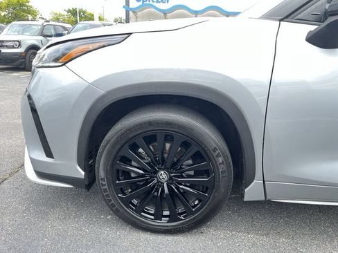 Used 2023 Toyota Highlander XSE AWD/4WD image 21