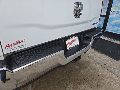 Used 2021 RAM 2500 Big Horn image 22