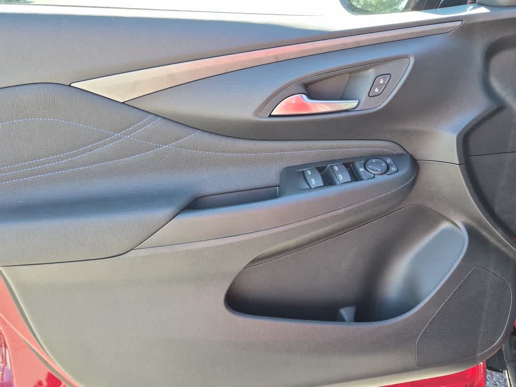 New 2026 Buick Envista Sport Touring w/ Convenience I Package FWD image 9