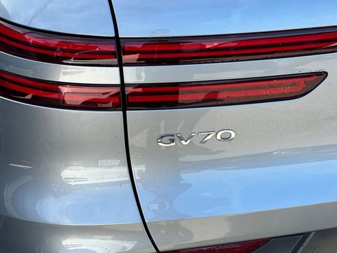 Used 2026 Genesis GV70 2.5T Advanced image 29