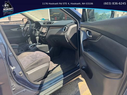 Used 2015 Nissan Rogue SV image 14