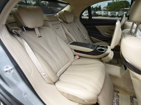 Used 2015 Mercedes-Benz S 63 AMG 4MATIC Sedan w/ Executive Rear Seat Package image 18