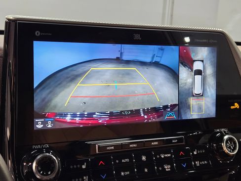 Used 2022 Toyota Highlander Platinum FWD image 31
