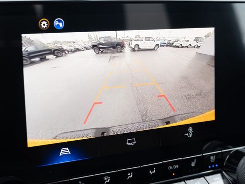 New 2025 Chevrolet Colorado Z71 w/ Z71 Convenience Package 2 image 4