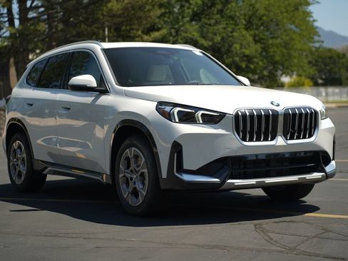 New 2026 BMW X1 xDrive28i w/ Convenience Package AWD/4WD image 7