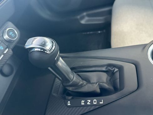 Used 2025 Ford Mustang Coupe RWD image 21