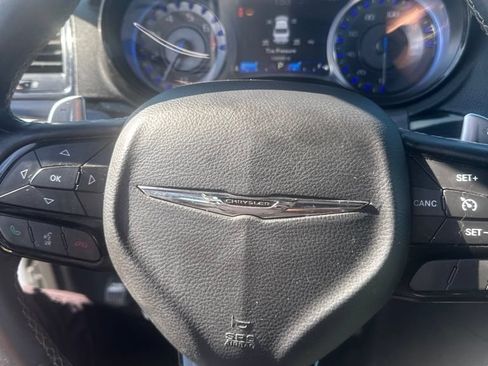 Used 2017 Chrysler 300 S AWD/4WD image 12