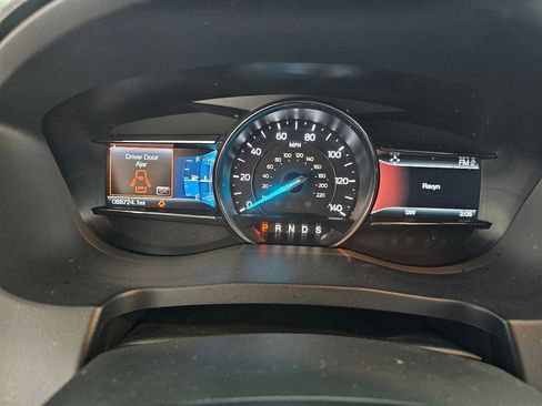 Used 2016 Ford Explorer XLT w/ Equipment Group 202A image 25