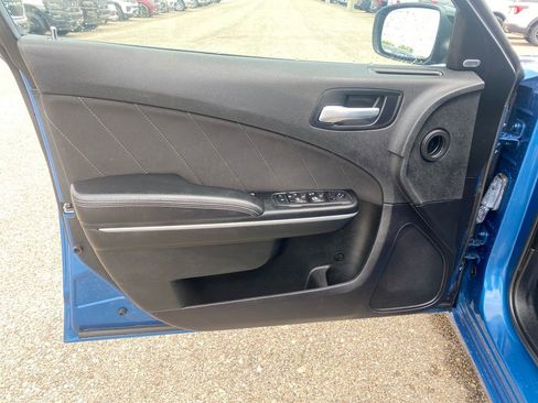 Used 2023 Dodge Charger SXT RWD image 18