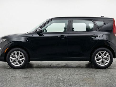 Used 2025 Kia Soul LX w/ LX Technology Package image 5