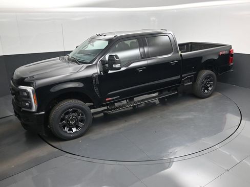 Used 2023 Ford F250 Lariat w/ Sport Appearance Package image 45