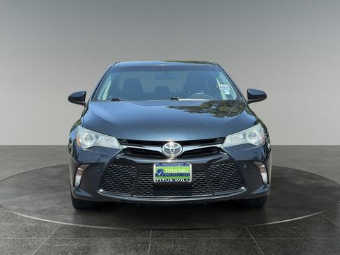 Used 2016 Toyota Camry SE FWD image 2
