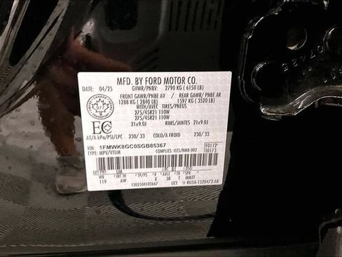 Used 2025 Ford Explorer ST AWD/4WD image 42