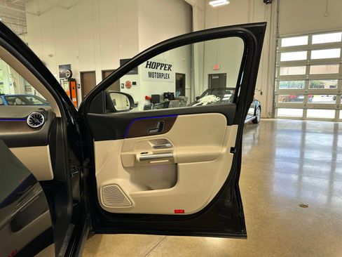 Used 2023 Mercedes-Benz GLA 250 image 35