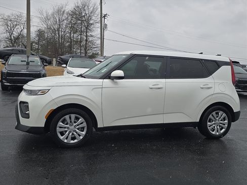 Used 2021 Kia Soul LX image 6