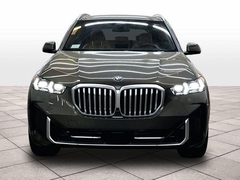 Used 2026 BMW X5 xDrive50e w/ Executive Package AWD/4WD image 3