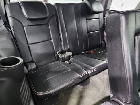 Used 2015 GMC Yukon SLE w/ HD Trailering Package AWD/4WD image 18