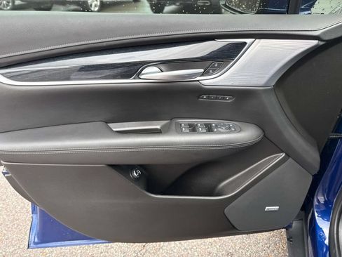 Used 2024 Cadillac XT5 Premium Luxury AWD/4WD image 18