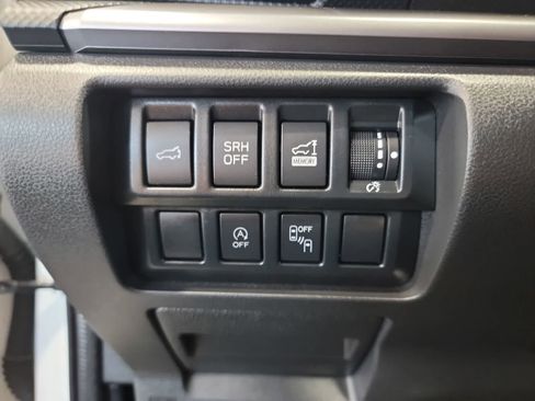 Used 2021 Subaru Forester Premium AWD/4WD image 15