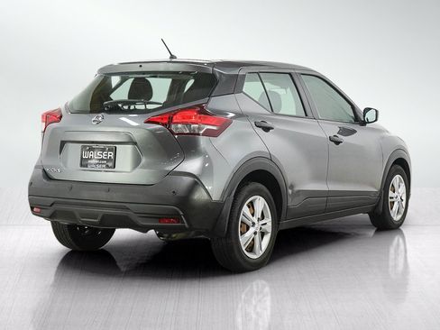 Used 2020 Nissan Kicks S FWD image 5