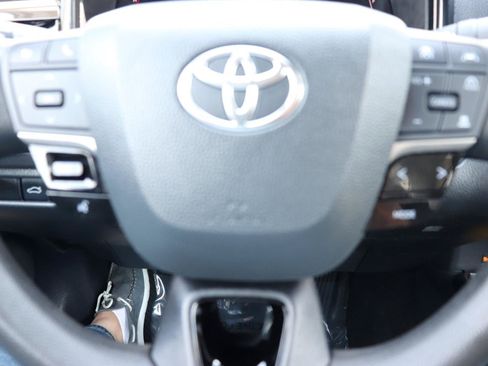 Used 2025 Toyota Camry LE FWD image 21