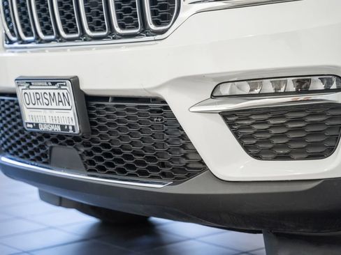 Certified 2023 Jeep Grand Cherokee Limited AWD/4WD image 14