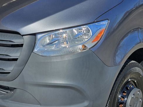 Used 2024 Mercedes-Benz Sprinter 3500 image 29