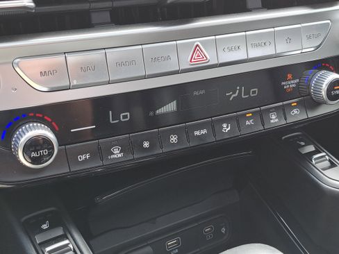 Used 2023 Kia Telluride S w/ S Sunroof Package image 25