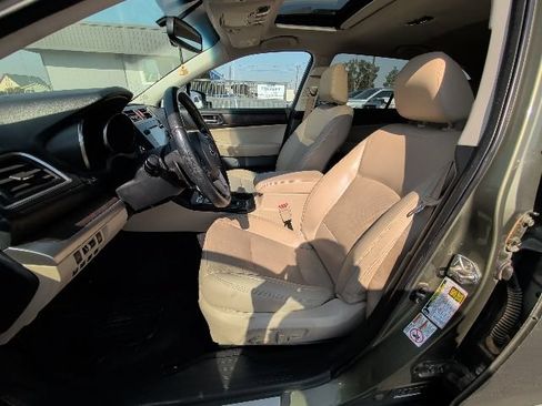 Used 2017 Subaru Outback 2.5i Limited AWD/4WD image 27