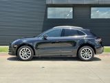 Certified 2024 Porsche Macan image 2