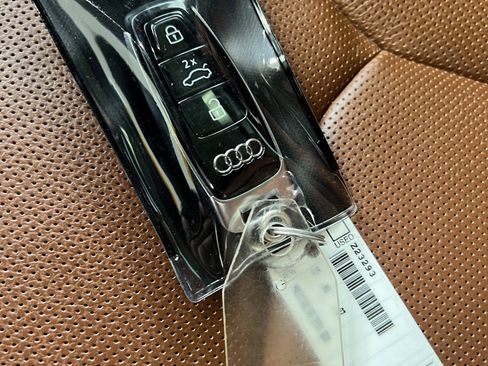 Used 2025 Audi Q7 3.0T Prestige image 38