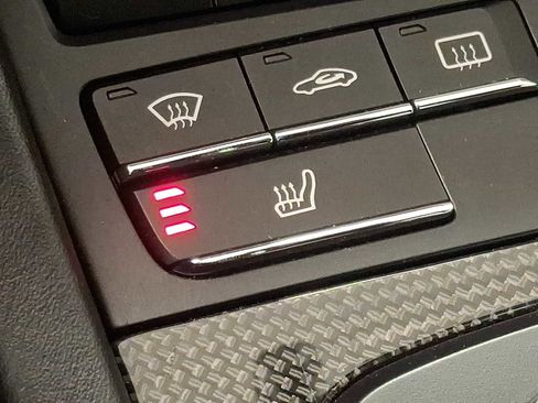 Used 2017 Porsche 911 Turbo image 25