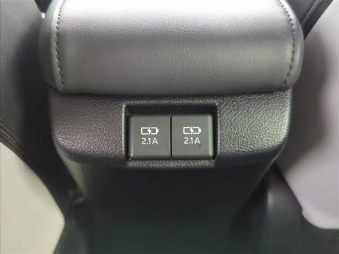 Used 2021 Toyota Prius XLE image 26