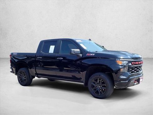 Used 2022 Chevrolet Silverado 1500 Custom Trail Boss AWD/4WD image 6