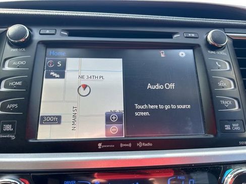 Used 2017 Toyota Highlander Limited Platinum image 21